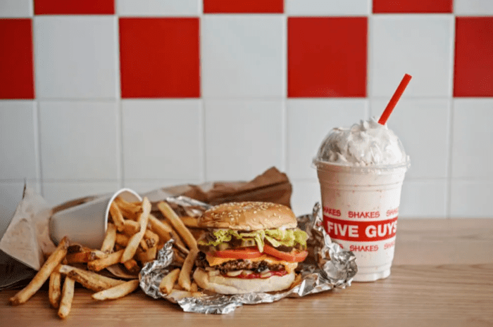 does five guys take apple pay