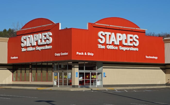does staples sell stamps